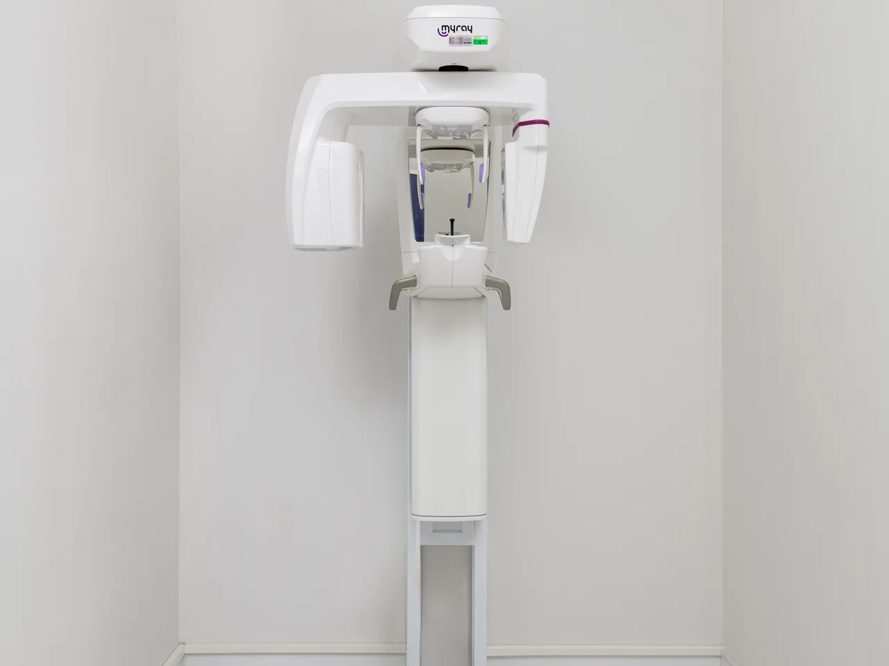 Dijital görüntüleme odası — panoramik röntgen (CBCT) cihazı