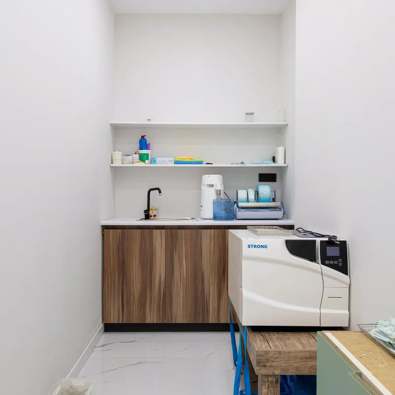 Ayrı sterilizasyon odası — otoklav cihazı